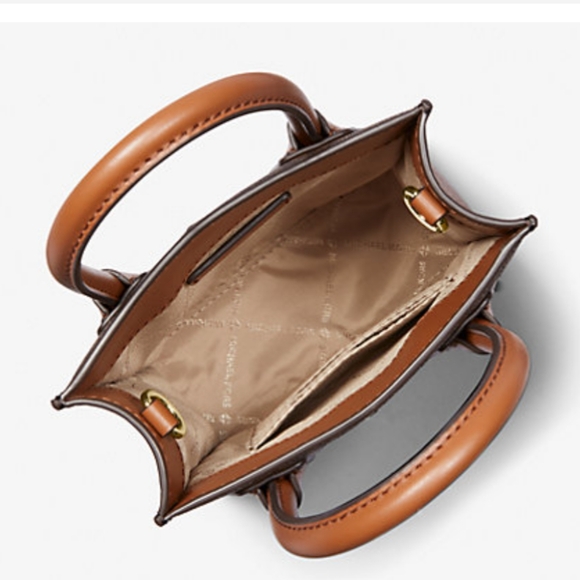 👜 Michael Kors Mercer X-small Brown Signature Crossbody NWT👜 - Picture 3 of 11